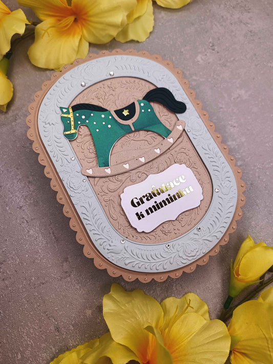 Přání k narození miminka s houpacím koníkem