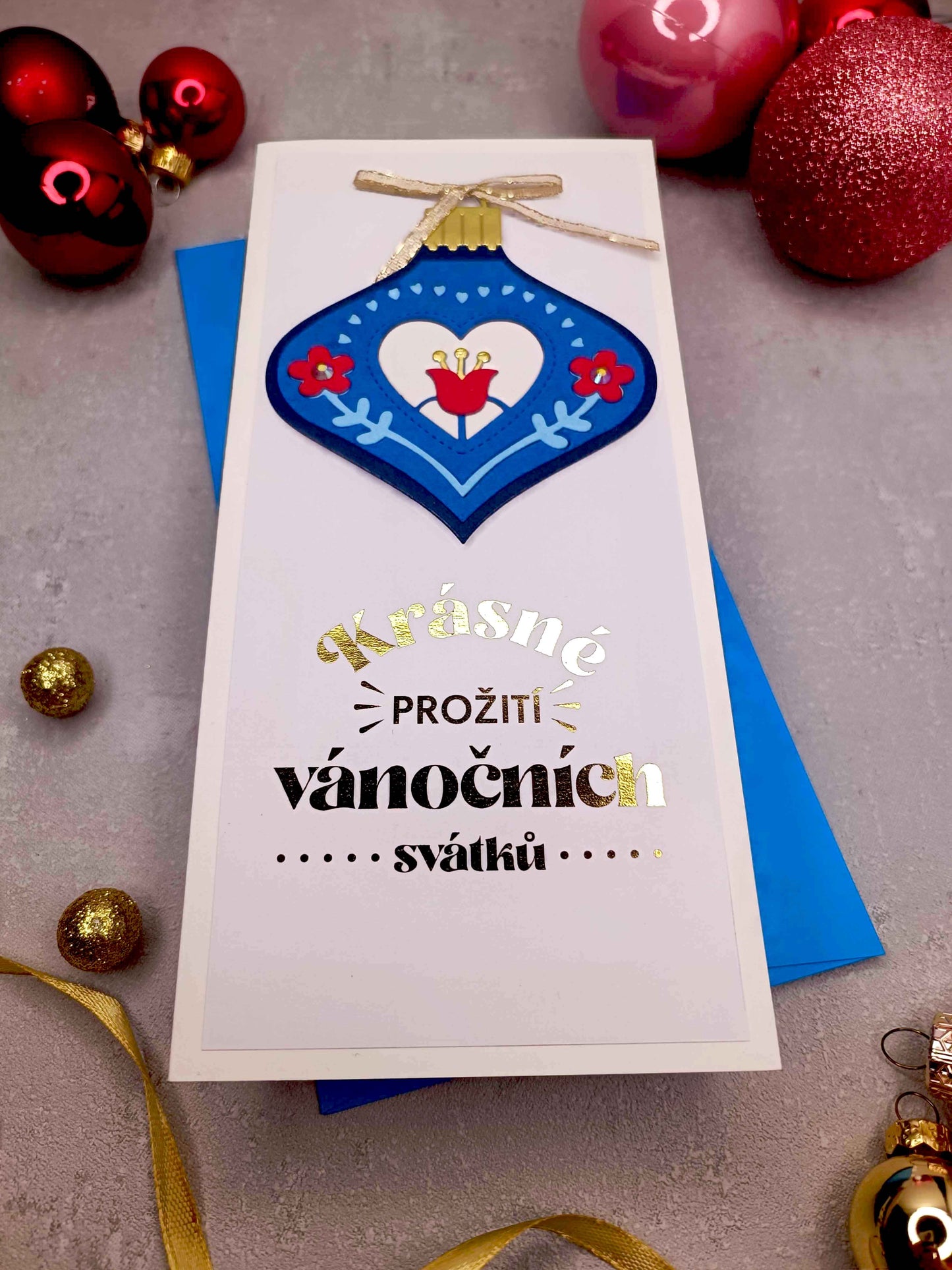 Vánoční přání s vánoční baňkou