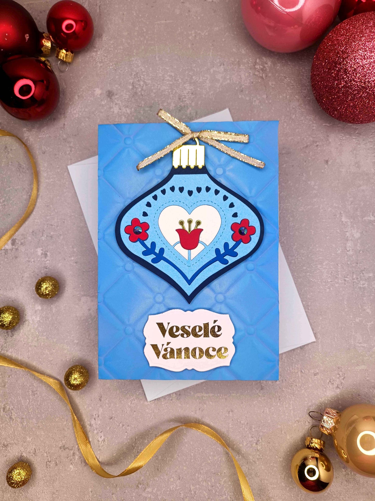 rucne vyrobene vanocni prani s motivem banky