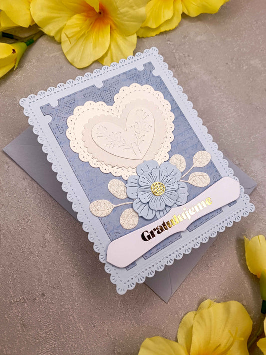 Elegantní pastelově modré přání se srdcem