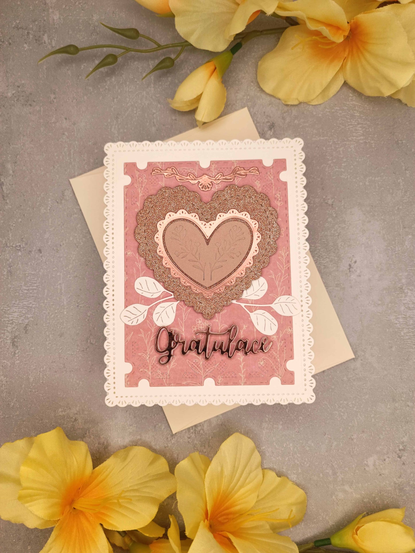 Starorůžové přání se srdcem