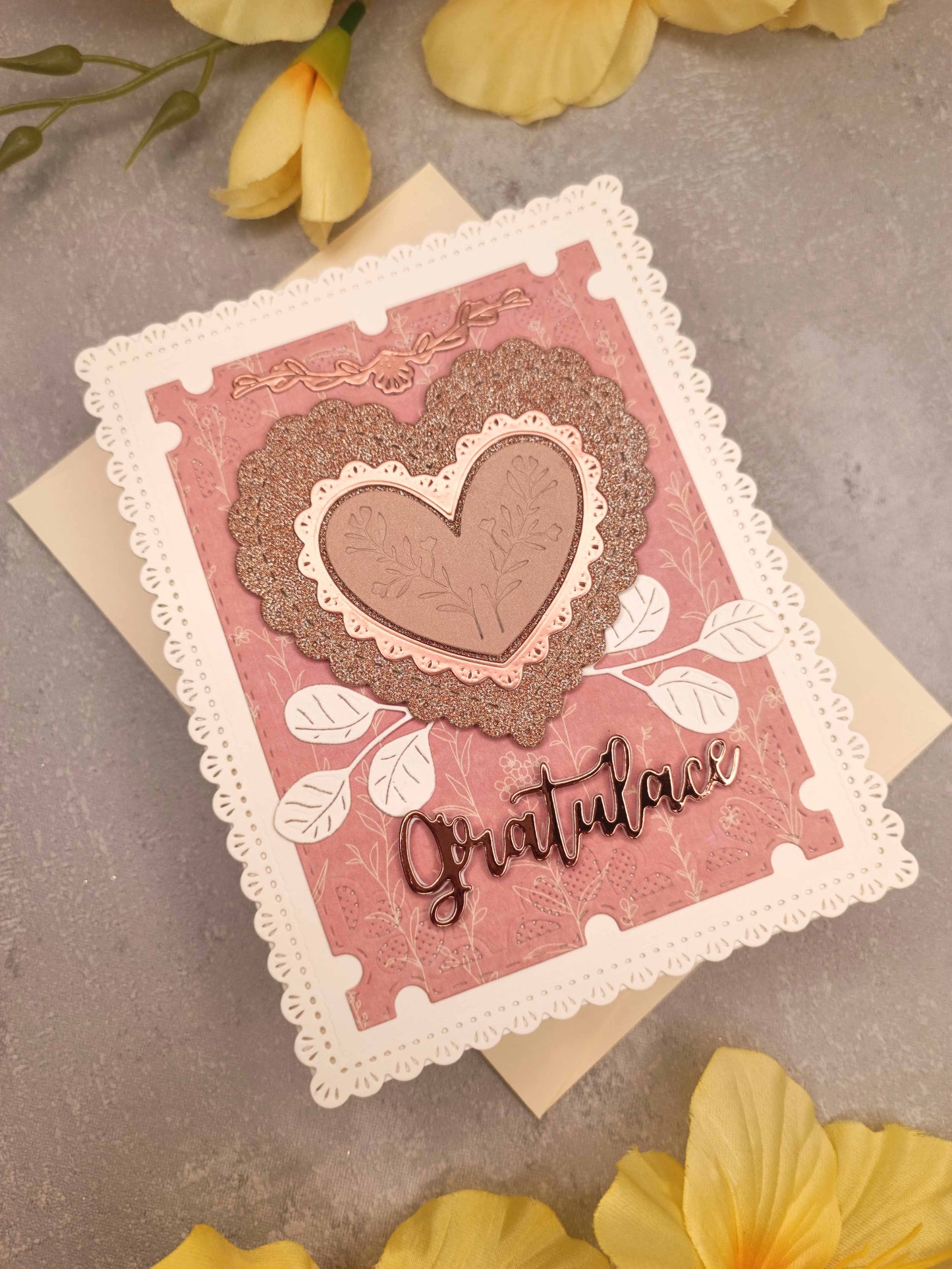 Starorůžové přání se srdcem