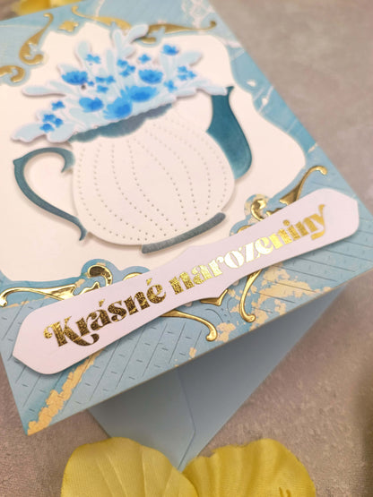 Světle modré narozeninové přání s konvičkou