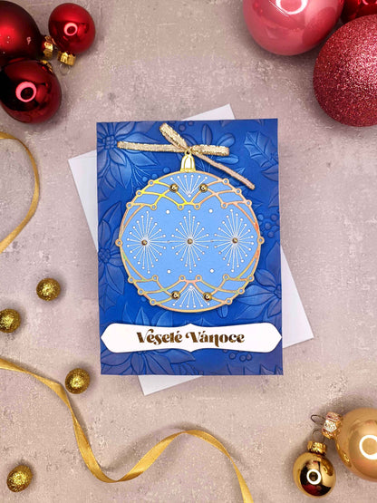 Vánoční přání s vyšívanou baňkou